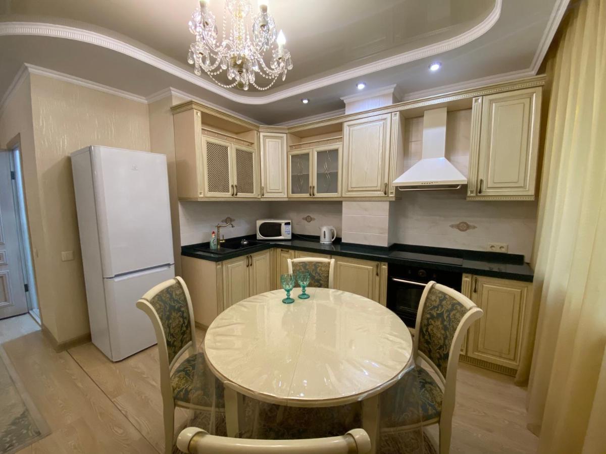 Luxury Apartment Near The Shopping Center Qazaqstan Astana Bagian luar foto